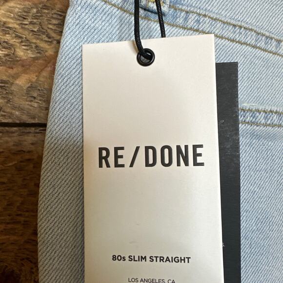 RE/DONE 80's Slim Straight Ripped Knee Jeans in Icy Blue Size 26 NWT - Picture 6 of 9